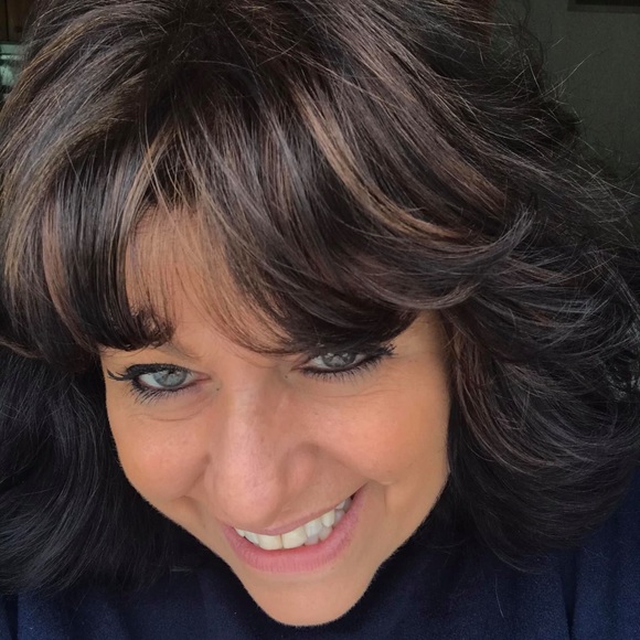 Meet your Posher, Doris - Picture 2 of 2